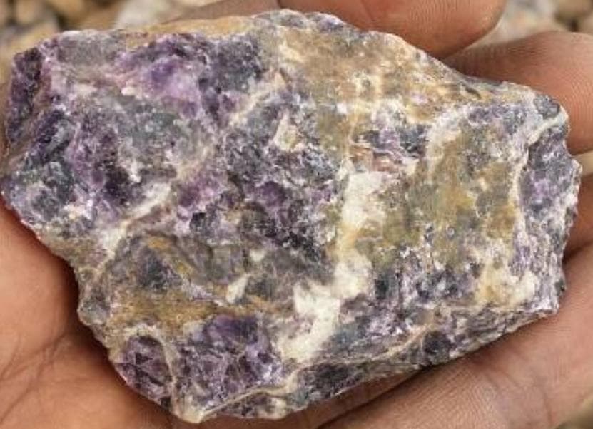 Premium Fluorite Ore (CaF₂) thumbnail 5
